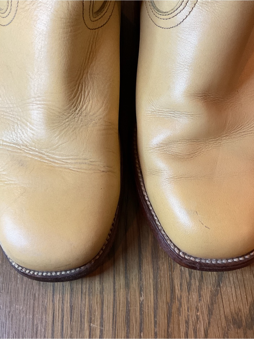 Frye Women's Vintage Campus Boots Banana Leather #2952 - Picture 9 of 12